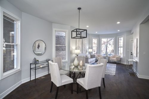 2817 Sacramento Ave, Chicago IL  60618-7706 exterior