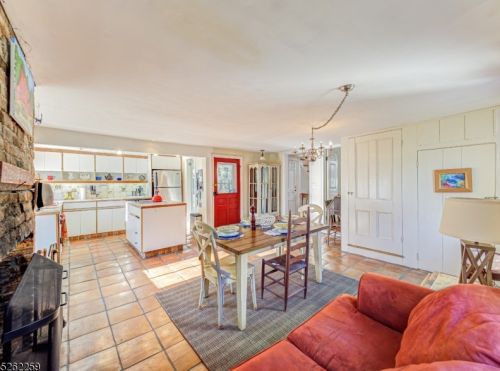 35 Main St, Clinton NJ 08809-1250 exterior