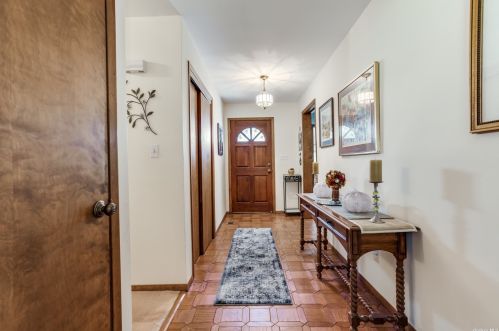 274 Evergreen Ave, Huntington Station NY  11746-4539 exterior