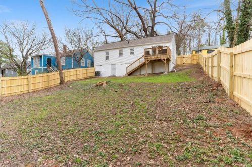 2074 Arlington Cir, Atlanta GA 30318-6380 exterior