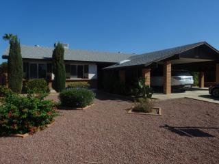 2010 Meadow Dr, Phoenix AZ  85023-2325 exterior