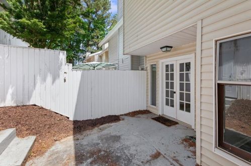 4406 Idlewood Ln, Tucker GA 30084-6454 exterior