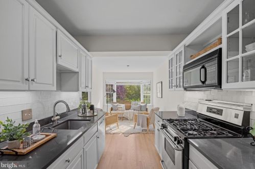 113 Commonwealth Ave, Alexandria, VA 22301-2315