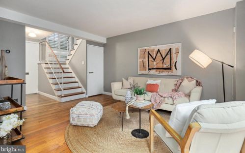 819 3rd St, Washington, DC 20024-3105