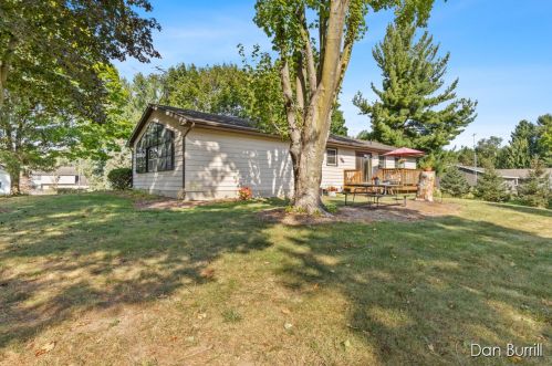 1001 76th St, Byron Township MI 49315-9319 exterior