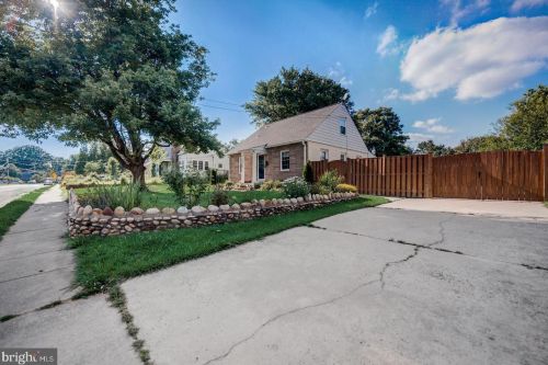 3300 Memorial St, Alexandria VA  22306-1545 exterior