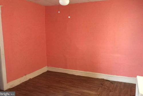 1304 Main St, Darby PA 19023-2619 exterior