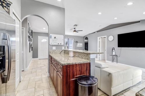 3485 27 Ave, Naples FL 34117-7136 exterior