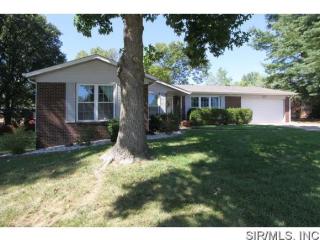 19 San Mateo Dr, Belleville, IL 62221-3127