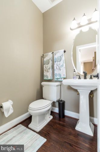 5414 Edsall Rdg Pl, Alexandria VA 22312-2671 exterior