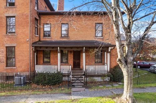 782 Asylum Ave, Hartford, CT 06105-2805