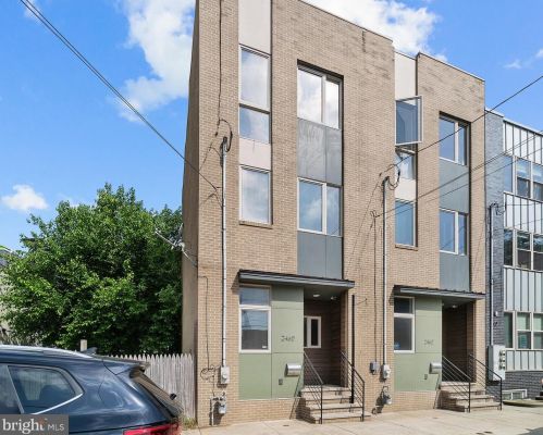 2460 Frankford Ave, Philadelphia PA  19125-1630 exterior