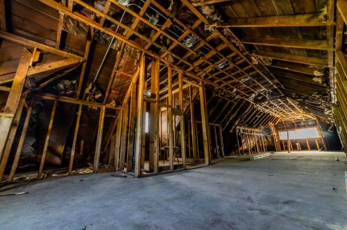 7709 Eberhart Ave, Chicago IL 60637-2485 exterior