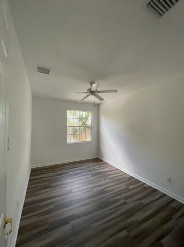 2213 Newport Is Blvd, Fort Pierce FL 34953-4378 exterior