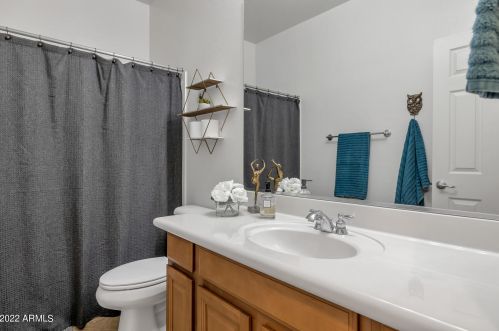 4322 Aracely Dr, Phoenix AZ  85087-5998 exterior