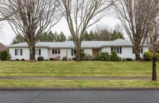 69 Willow Brook Rd, Springfield, MA 01106-2115