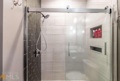 7690 Glisten Ave, Atlanta GA 30328-2498 exterior