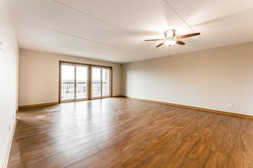 8580 Foster Ave, Chicago, IL 60706-2717