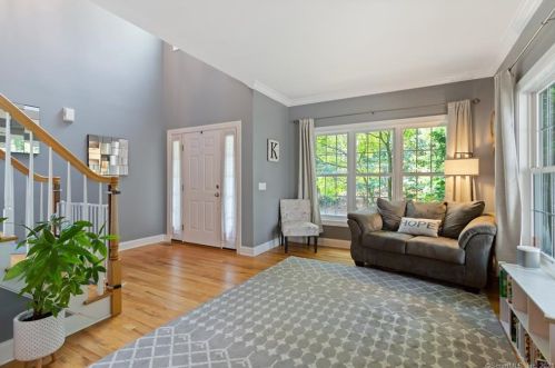 196 Taylor Ave, Norwalk, CT 06854-1118