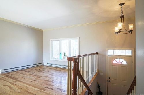 1 Colonial Pl, Norwalk CT 06851-5005 exterior