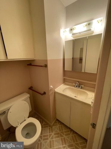 6224 Everglades Dr, Alexandria VA  22312-1109 exterior