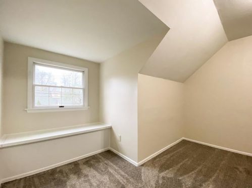 152 Bryant Dr, Pittsburgh PA 15235-4627 exterior