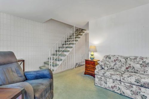 113 Thornberry Dr, Pittsburgh PA 15237-3349 exterior