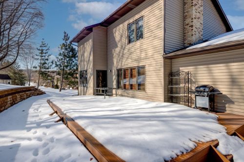 4561 Clf Rdg Ct, Saint Paul MN 55123-1811 exterior