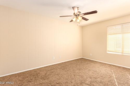 9447 41 Dr, Phoenix AZ 85053-5360 exterior