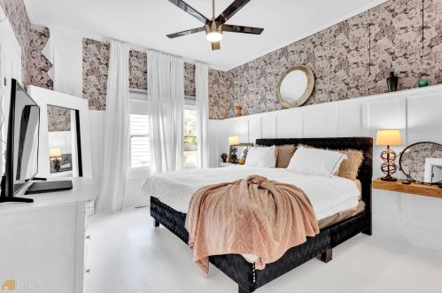 548 Holderness St, Atlanta GA 30310-1750 exterior