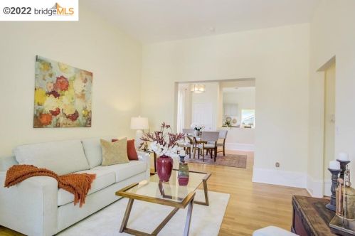 1522 Harmon St, Berkeley CA 94703-2415 exterior