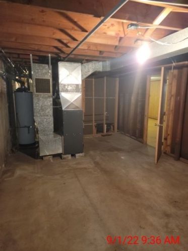 9838 Bensley Ave, Chicago IL 60617-6129 exterior