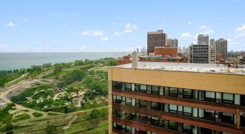 3150 Lake Shore Dr, Chicago IL  60657-4810 exterior