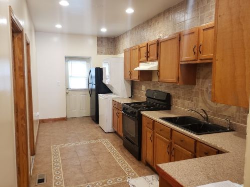 2126 18th Pl, Chicago IL  60608-2604 exterior