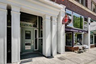 526 1st Ave, Seattle WA  98104-2804 exterior