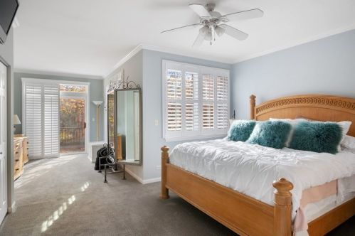 253 Goethe St, Chicago IL 60610-1803 exterior