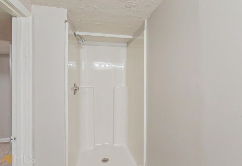 7040 Oak Hl Dr, Austell GA 30168-4929 exterior