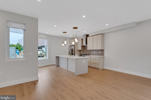 1840 Leithgow St, Philadelphia PA 19123-1430 exterior