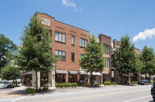 1418 Dresden Dr, Atlanta GA  30319-3526 exterior