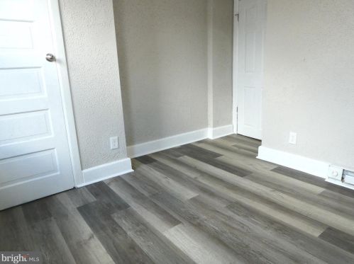 3912 Darien St, Philadelphia PA 19140-3211 exterior