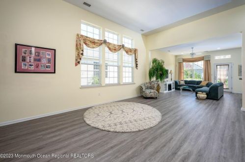 112 Nottingham Way, Jackson Twp NJ  08527-4378 exterior