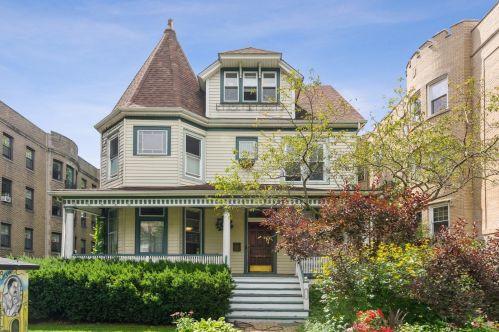 4842 Paulina St, Chicago, IL 60640-4106