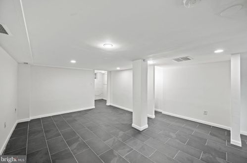 1423 Holbrook St, Washington DC 20002-2908 exterior