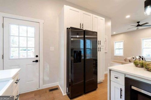 1437 Kenilworth Dr, Atlanta GA 30310-3943 exterior