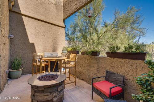 840 Placita Del Mirador, Tucson AZ  85718-1957 exterior