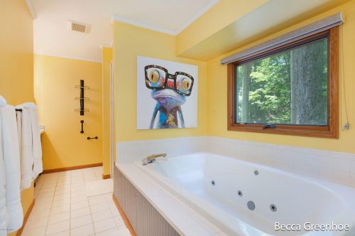 779 Scenic Dr, Meskegon MI 49445-8630 exterior