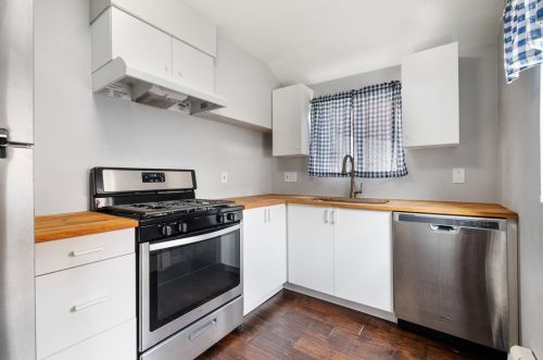 325 Main St, Pittsburgh PA 15215-2238 exterior