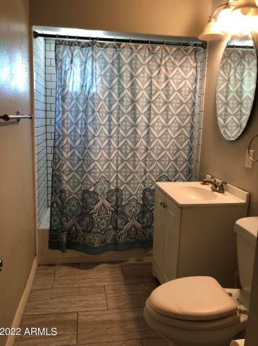 5647 14 Ave, Phoenix AZ 85023-2526 exterior