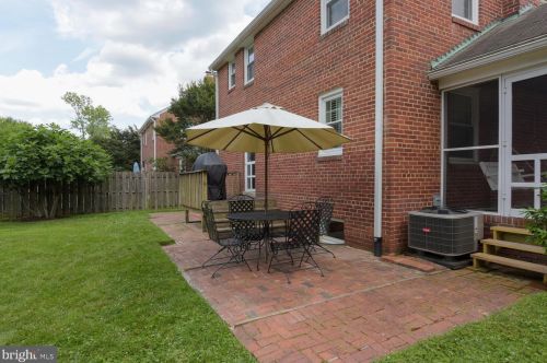 4433 1 St, Arlington VA 22204-1314 exterior