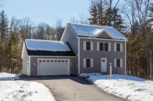 123 Carter Hill Rd, Concord NH  03303-4137 exterior